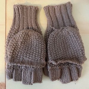 Brown gloves
